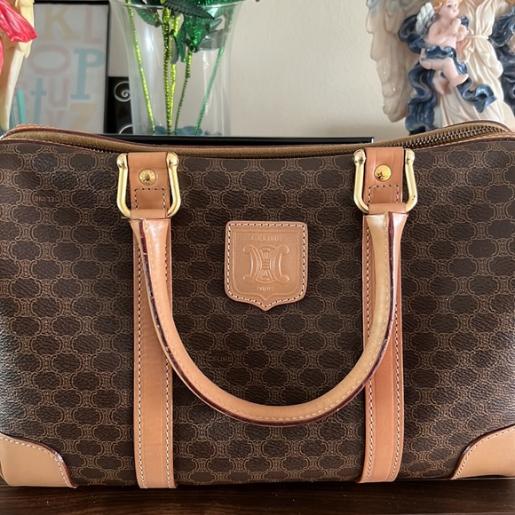 Celine Macadam Boston - Picture 4 of 17